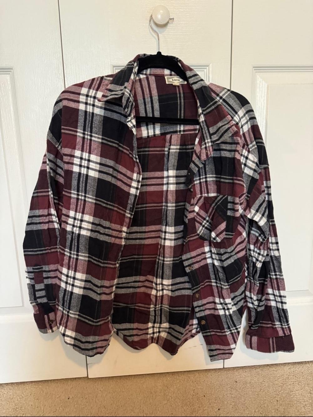 One Size Maroon & Black Plaid Flannel Shirt fits like a medium